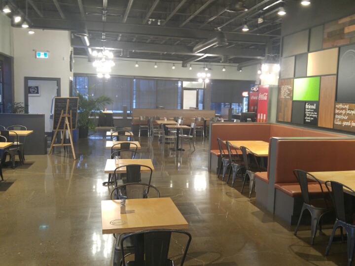 hall_2.jpg